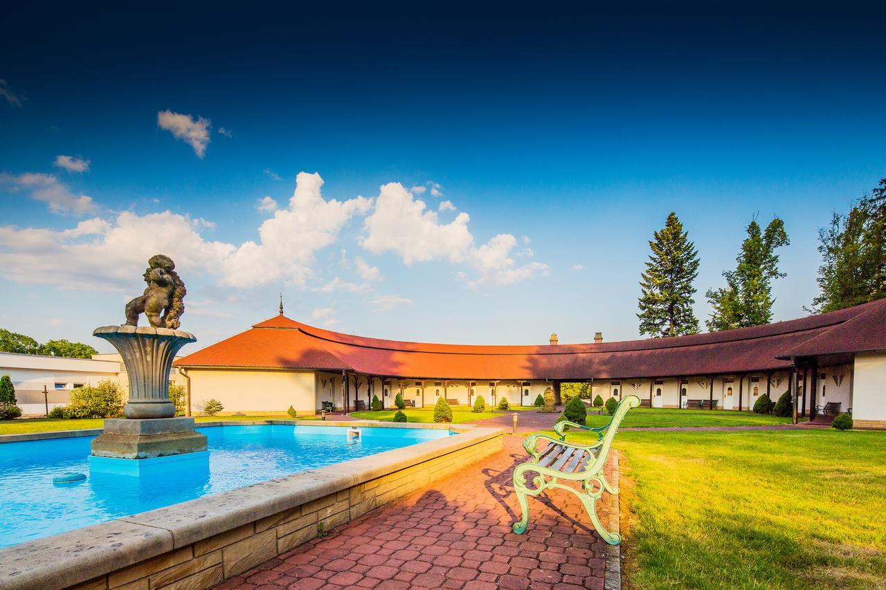Hotel Veba Broumov Dış mekan fotoğraf